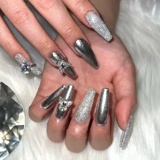 ネイル Kobayashi Komugiのネイルデザイン