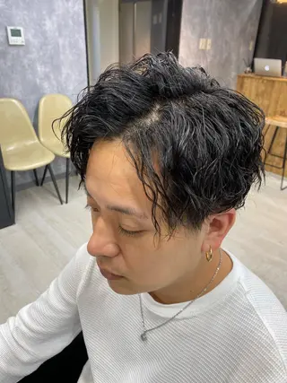 ミディアム 【.ico】心斎橋 飛田ゆうきのヘアスタイル