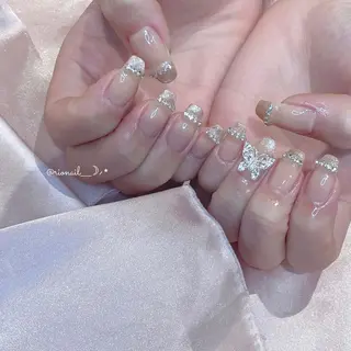 ネイル 𝘙𝘪𝘰𝘯𝘢 ...🕯🤍のネイルデザイン