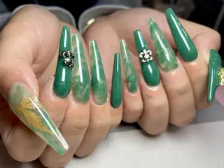 ネイル elu 船橋店のネイルデザイン