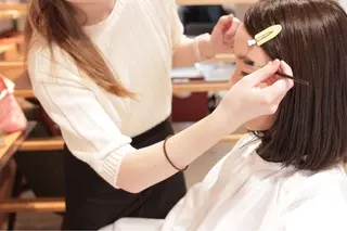 太田ありさ クリーミーヘアカラーのヘアスタイル