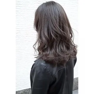 セミロング カラー OFF YUYAのヘアスタイル
