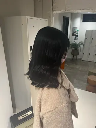 ミディアム 岡田 琉花のヘアスタイル