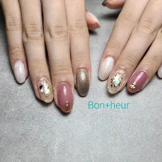 ネイル 宮口 紗子のネイルデザイン