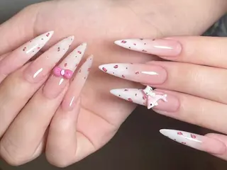 ネイル Shis_🦄shi 韓国風キラキラネイルのネイルデザイン