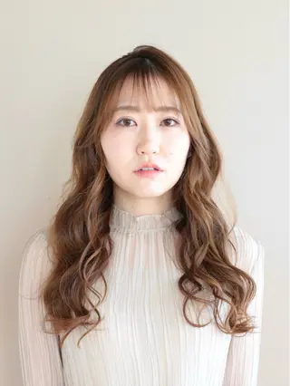 ロング カラー 髙木美緒🌿 レイヤー/アレンジのヘアスタイル