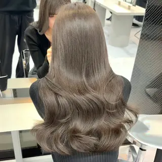 ロング カラー 🤍ハイトーン 🤍VIVIE🤍のヘアスタイル