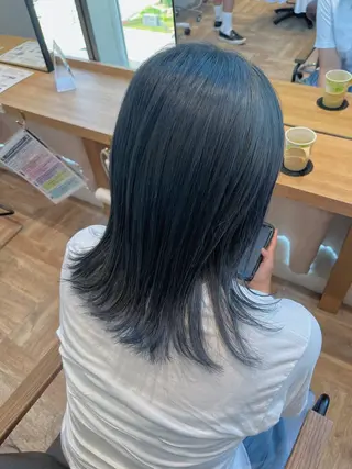 セミロング カラー AVANCE.西宮北口所属・AVANCE. 古川楓のヘアスタイル