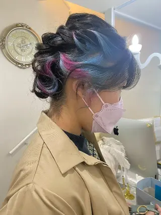 セミロング ORIKA 美容室のヘアスタイル