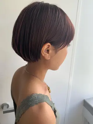 ショート nuu所属・💜ショート💜 ウルフ、ボブ二色亜美のヘアスタイル