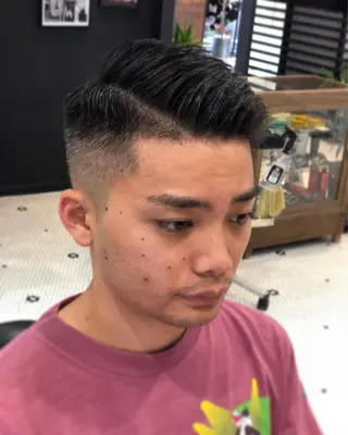 ショート パーマ メンズ THE AWESUM所属・メンズスタイル強化中 TONNY(トニー)のヘアスタイル