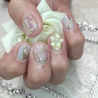 ネイル エステとネイル ローズコンフォートのネイルデザイン