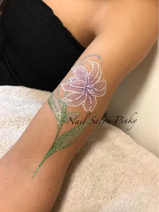 高野 祐紀のネイルデザイン