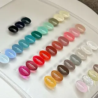 ネイル GLOW/ NAIL所属・GLOW/NAIL KaNaのネイルデザイン