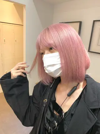 ショート カラー 艶ハイトーンブリーチ 🌈小林侑雅のヘアスタイル