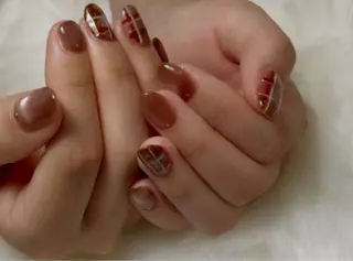 ネイル ERFOLG　GINZA横浜駅店所属・ERFOLG横浜店 石橋しのぶのネイルデザイン