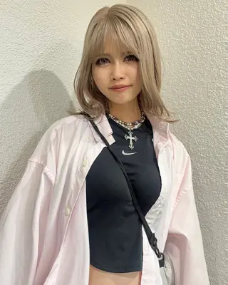 ミディアム カラー ハイトーン/心斎橋/ honomiのヘアスタイル