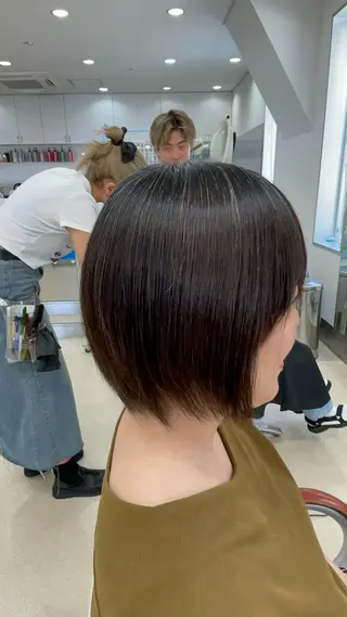 ショート カラー ヘアアレンジ VIEW NEO【 ビュー ネオ】所属・〖 艶髪カラー 〗 ブリーチ⌇妃菜🎀のヘアスタイル