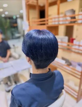 ショート ﾊｲﾄｰﾝ / 浜松 / ﾌｪﾙﾅﾝﾀﾞのヘアスタイル