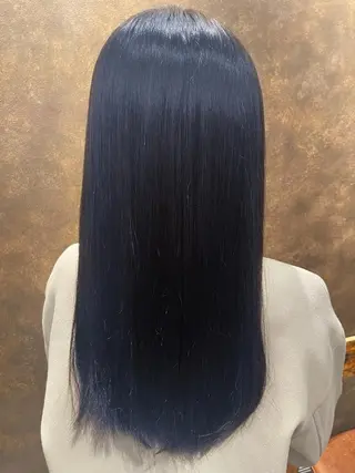 セミロング カラー ブリーチ＆縮毛矯正 🧸tomoki🧸のヘアスタイル