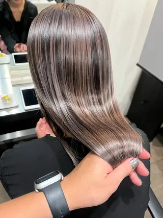 セミロング カラー marshu  梅田店所属・髪質改善 透明感×韓国風のヘアスタイル