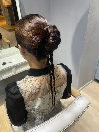 ロング 𝐚𝐨𝐢/ 縮毛/ブリーチモデルのヘアスタイル