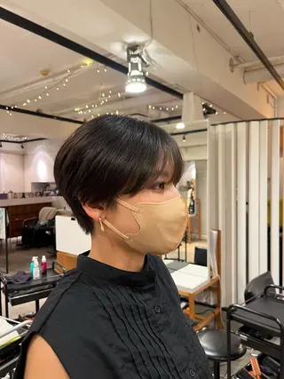 ショート ベージュ/グレージュ 恵比寿/丸山陽平のヘアスタイル