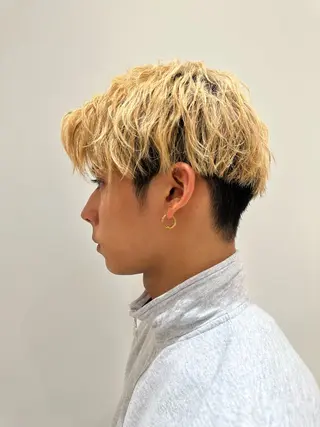 メンズ フェザーパーマ 安藝颯/メンズカットのヘアスタイル