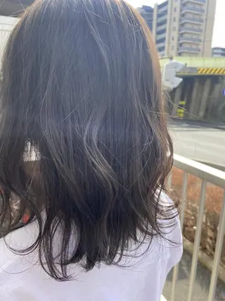 ミディアム カラー 🕶️佐藤 海李🐏のヘアスタイル