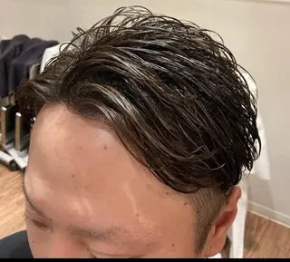 ショート UNCHEL所属・橋本 和弥のヘアスタイル