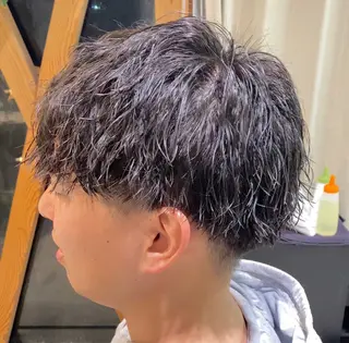 ショート パーマ メンズ ナツハラ サトシのヘアスタイル