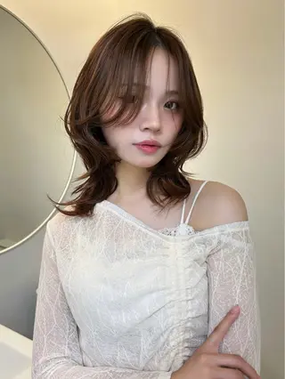 ミディアム カラー ヘアアレンジ 🤍透明感カラー🤍 韓国ヘア🇰🇷のヘアスタイル
