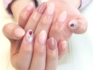 ネイル 新橋 ルキナ スタッフのネイルデザイン