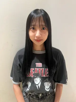 ロング MIU 透明感のヘアスタイル