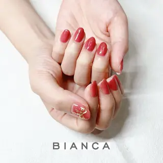 ネイル Bianca ABEのネイルデザイン