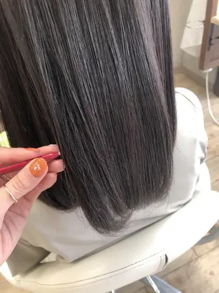 セミロング 松下 由恵のヘアスタイル