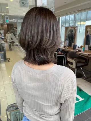 カラー 脇野 真琴のヘアスタイル