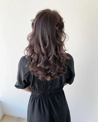 セミロング カラー ヘアアレンジ autre所属・大久保 ひでなりのヘアスタイル