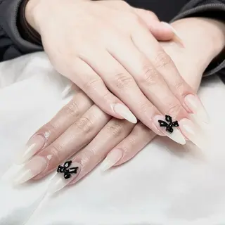 ネイル salon de Tiara 碧のネイルデザイン