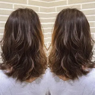 セミロング カラー ヘアアレンジ 山北 咲子のヘアスタイル