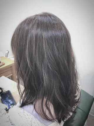 ミディアム カラー 菊池 貢平のヘアスタイル