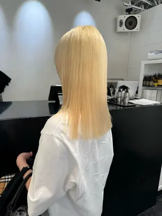 セミロング カラー ヘアアレンジ 艶ハイトーン/ヘア アレンジAYAKAのヘアスタイル