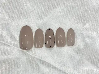 ネイル １アイ&ネイルサロン リスブラン銀座新富町のネイルデザイン