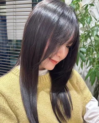 カラー 佐藤 菜緒のヘアスタイル