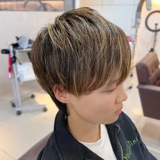 メンズ アイブロウ 🩵ハイトーン🩵 緒方美柚のヘアスタイル