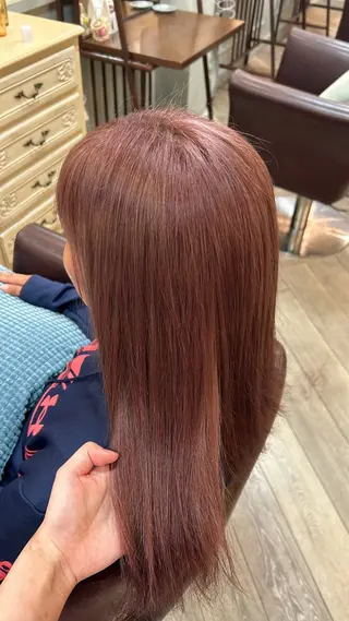 セミロング アオバ / ハイトーンカラーのヘアスタイル