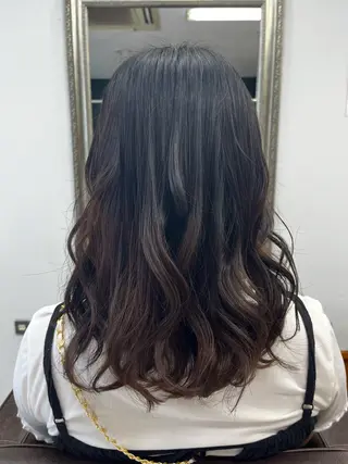 セミロング Crescere所属・小島 凜のヘアスタイル
