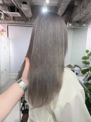 セミロング カラー sio.nail&eyebrow salon shimokitazawa2号店所属・nailist mana𖤐´-のネイルデザイン