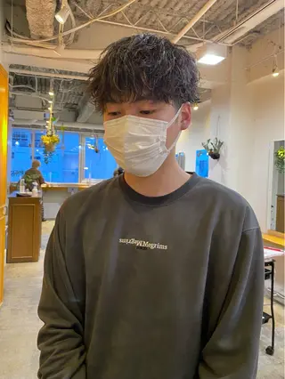 ショート パーマ メンズ JINKIメンズ特化 メンズカットパーマのヘアスタイル