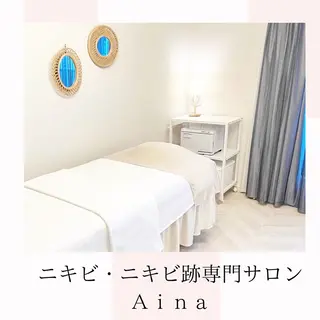 セミロング ヘアアレンジ メンズ キッズ ネイル マツエク・マツパ アイブロウ ニキビ跡専門サロン Ainaのエステ・リラクイメージ